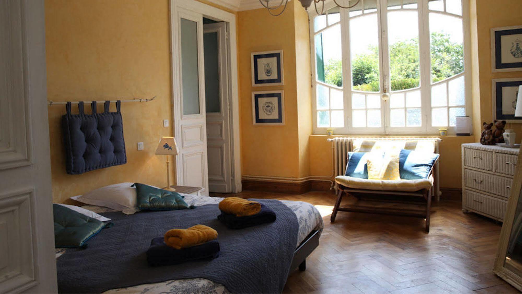 Domaine Des Deux Cedres Bed & Breakfast Gauriac ภายนอก รูปภาพ