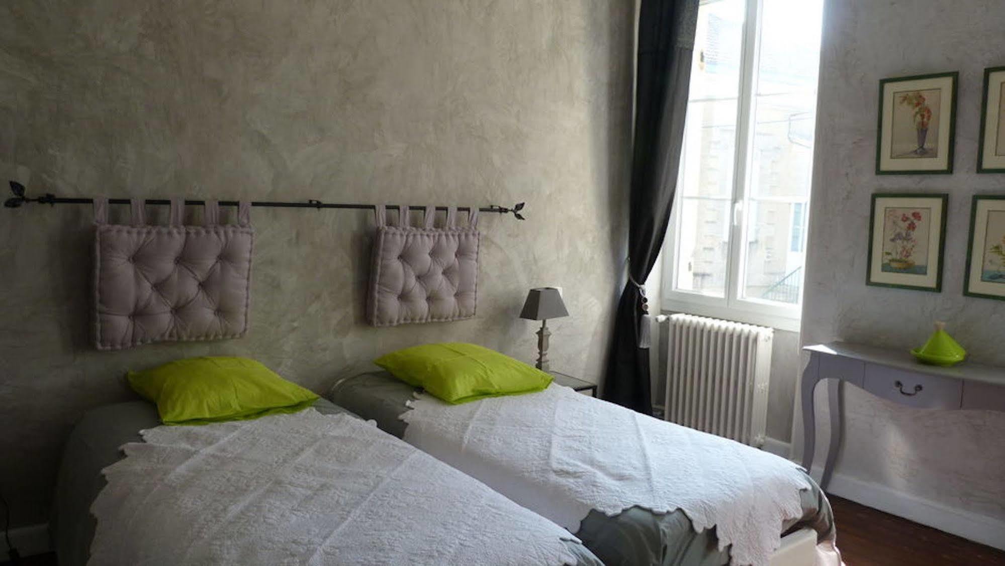 Domaine Des Deux Cedres Bed & Breakfast Gauriac ภายนอก รูปภาพ